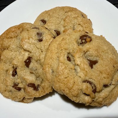 1/2 Dozen-Chocolate Chip Cookies