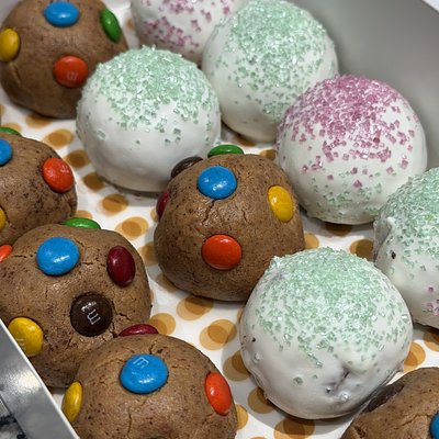 1/2 Sugar Cookie, 1/2 M&M