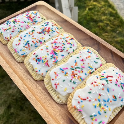 Strawberry Pop Tarts (qty: 3)
