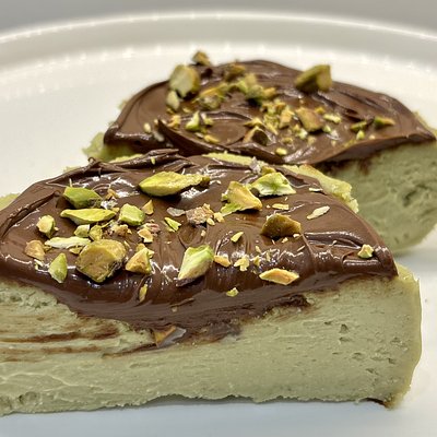 Mini Chocolate Pistachio Basque Cheesecake 