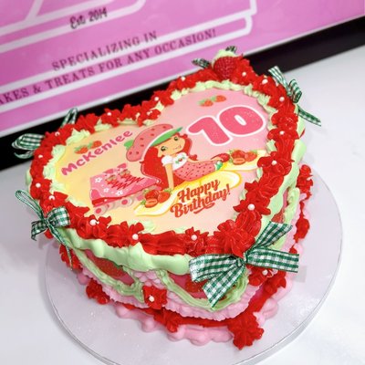 8 Inch Heart Cake 