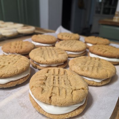 Giant Fluffernutter Cookie Sandwiches