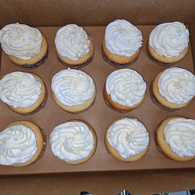 Vanilla Cupcakes 