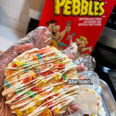 Fruity Pebbles Cookie🌈