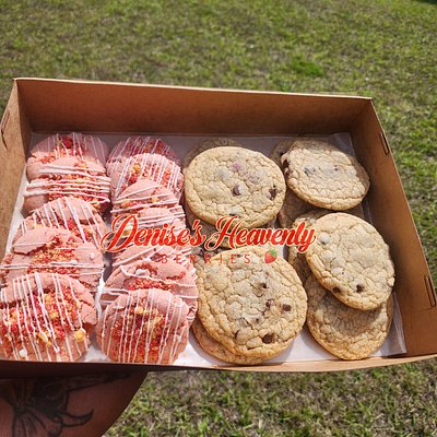 18 Gourmet Cookies
