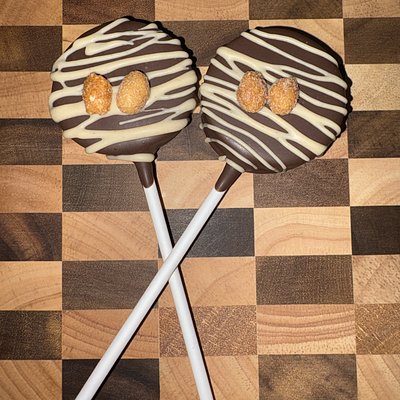 Peanut Butter Cake Pops