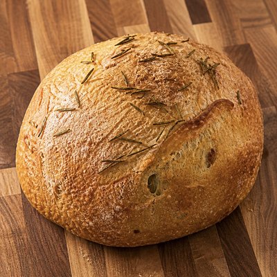 🧄 🌿 Roasted Garlic & Rosemary Sourdough Boule