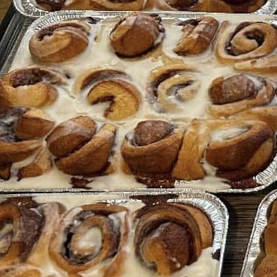Cinnamon Rolls (8)