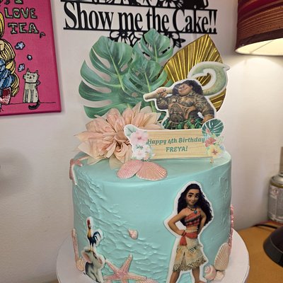 Custom Cake 20 Servings 