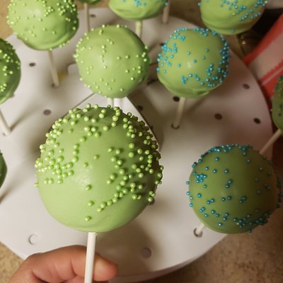 1 Dzn Cake Pops