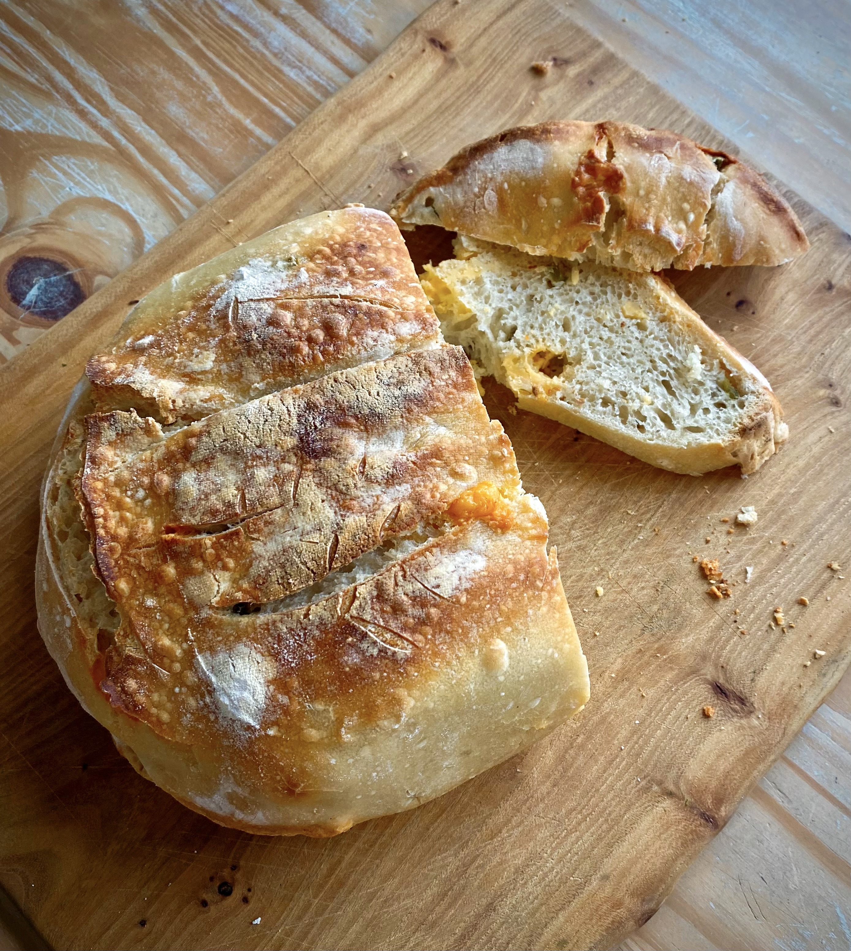 Jalapeño Garlic Cheddar Sourdough Loaf (Boule)