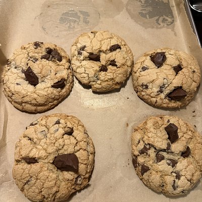 1 Dozen Chocolate Chunk Cookie 