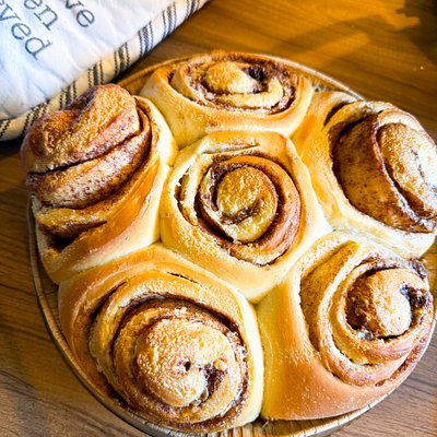 Cinnamon Rolls 6ct. (Sweet Sourdough) With cream cheese frosting on the side