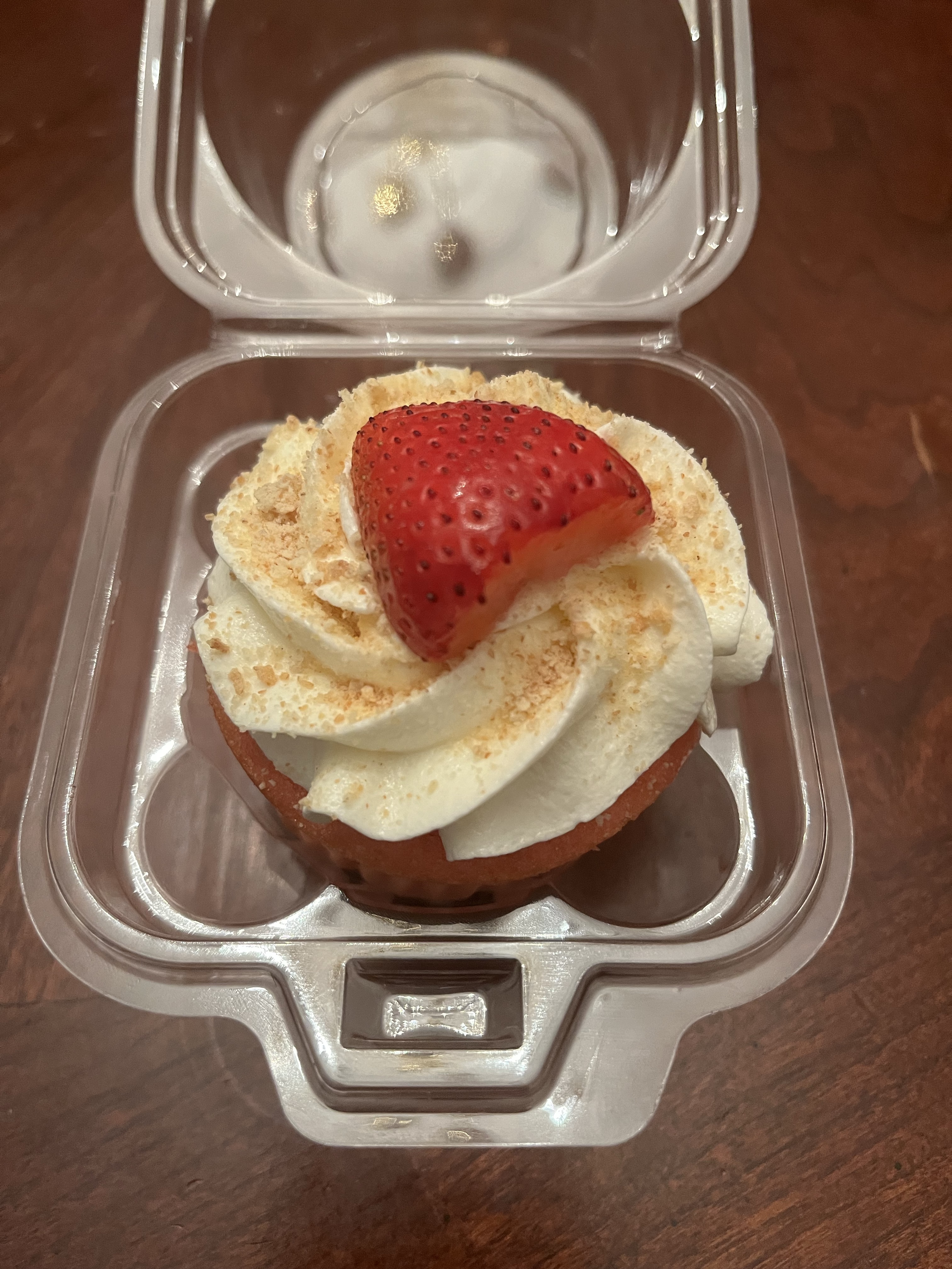 Strawberry Cheesecake cupcake