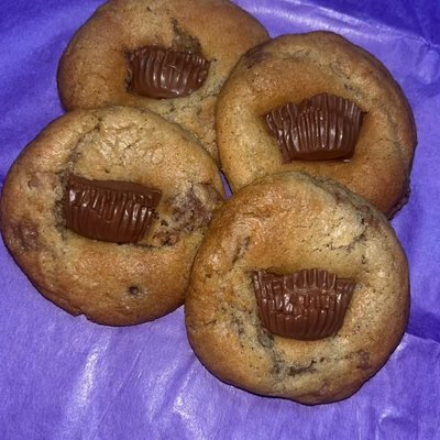 XL- Reese’s Cup