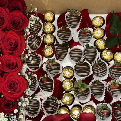 Arreglos de Rosas 🌹🍫🍓& fresas & chocolates 