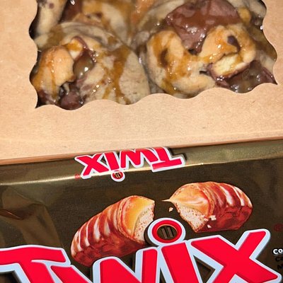 Dozen💋Sweetie Candy Bar Cookies