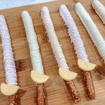 Chocolate Dipped Pretzels