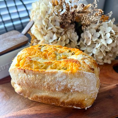 Jalapeño + Cheddar Sourdough 