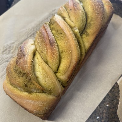 Pesto Babka