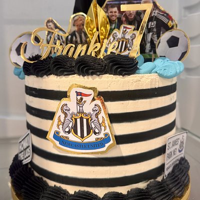 Football Themed Cake 8’