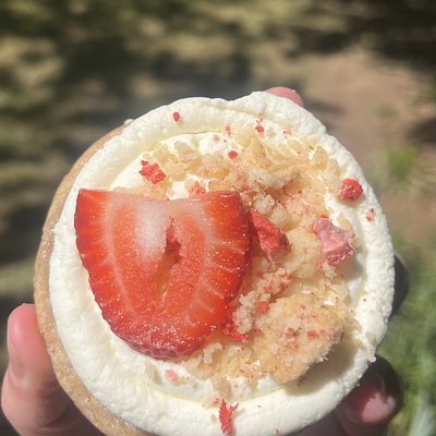 Strawberry Shortcake Cookie
