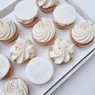 Cupcakes Personnalisés - Custom Cupcakes 