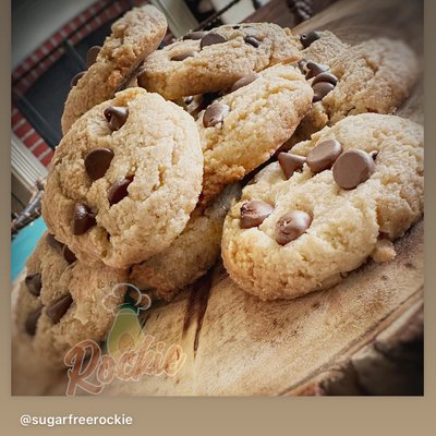 Chocolate Chip Cookies (12)