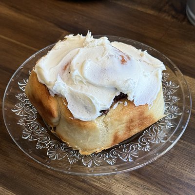 Homestead Sourdough Cinnamon Rolls - 4 Count