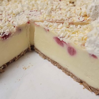 White Chocolate Raspberry Cheesecake 