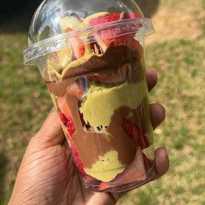 Strawberry Dubai Cup