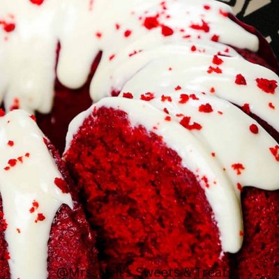 Red Velvet Pound Cake