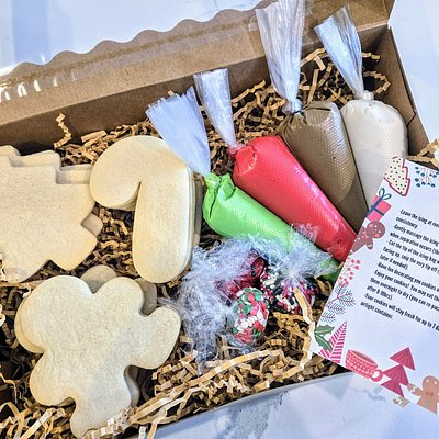 Seasonal DIY Cookie Decorating Kit