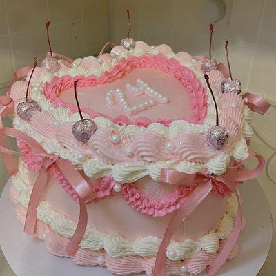 8inch Heart Cake