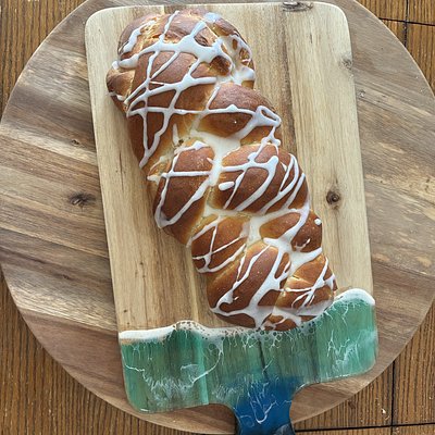 Cinnamon Roll challah