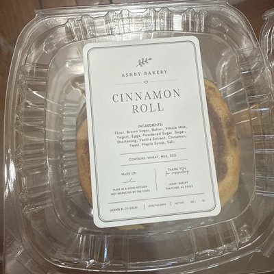 Single Cinnamon Roll