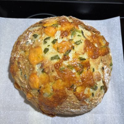 Cheddar Jalapeño Bread 