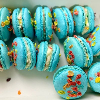 Fruity Cereal Macarons