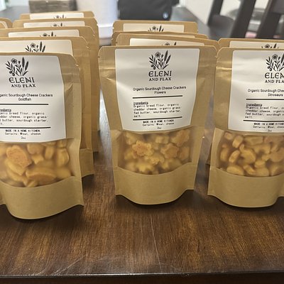 Organic Sourdough Cheese Crackers (dinosaurs, goldfish or flowers)