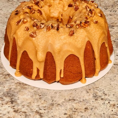 Pecan Praline Pound Cake 