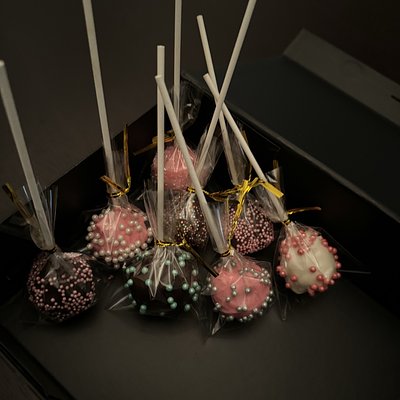 1 Dozen Funfetti  Cake Pop