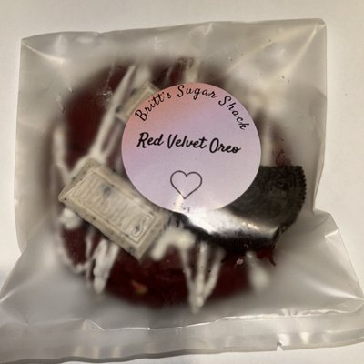 Red Velvet Oreo Cookie