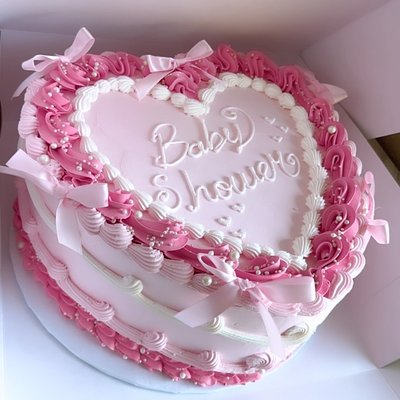 10” Heart Cake (25/30 People)