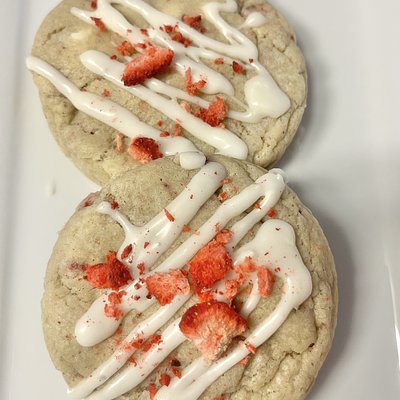 Strawberry & Cream Cookies