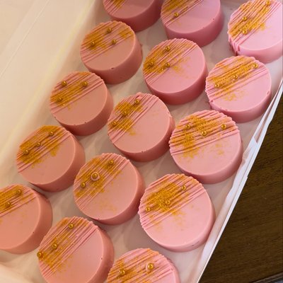 Customize chocolate covered oreos para un quince 