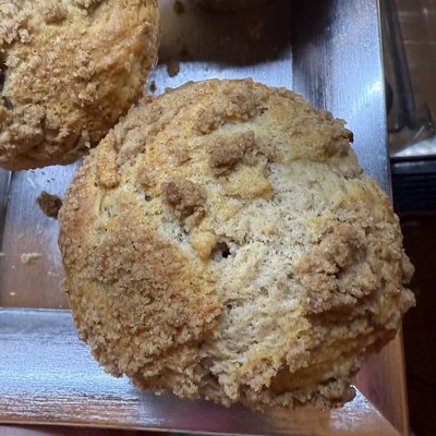 Jumbo Apple Cinnamon Muffin 