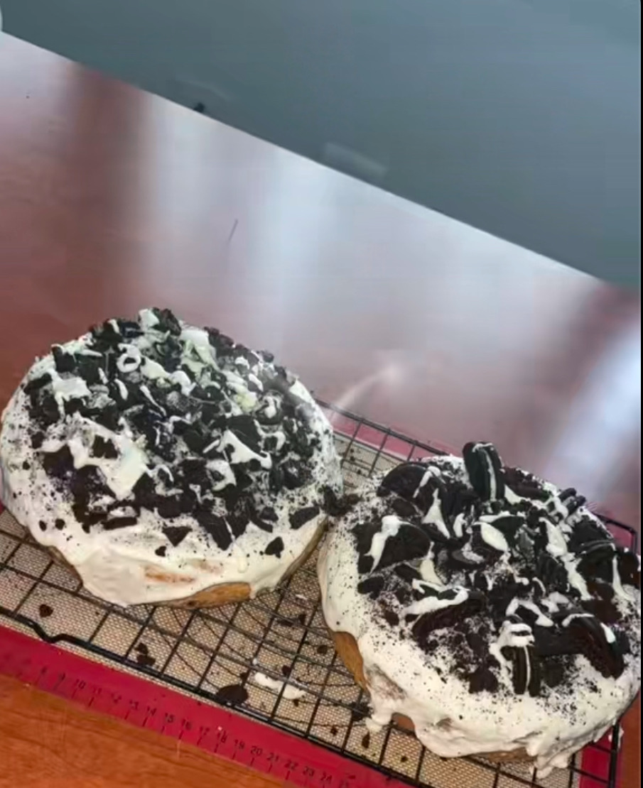 Oreo Cream Pound Cake 