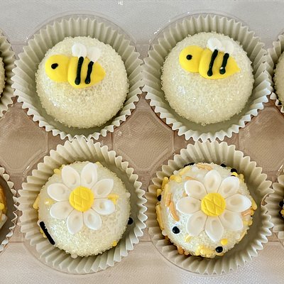 Busy Bee Cake Bites! 