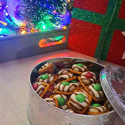 Pretzle Kiss Bites