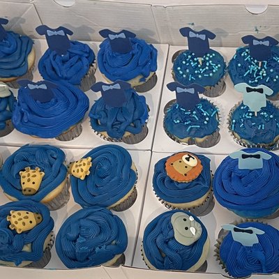 Boy Themed White Cupcakes 